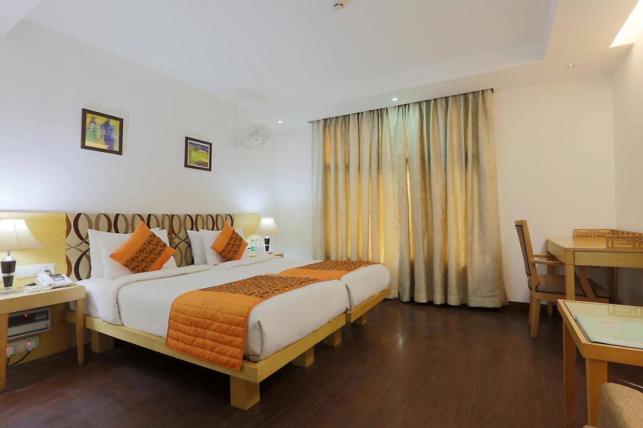 Hotel Arch Plaza - Near Yashobhoomi Convention Centre Dwarka Нью-Делі Екстер'єр фото