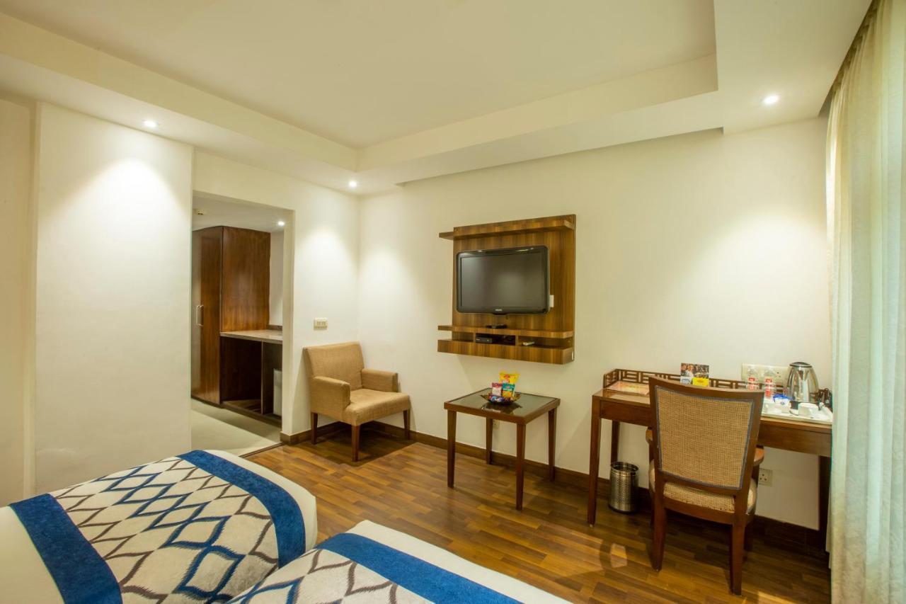 Hotel Arch Plaza - Near Yashobhoomi Convention Centre Dwarka Нью-Делі Екстер'єр фото